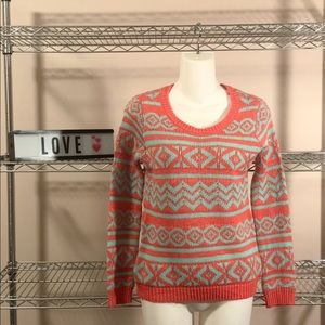 Pink Rose sweater sz Small 🌹